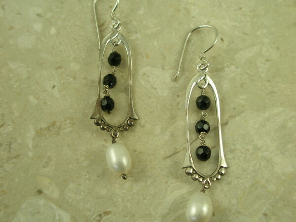 Sterling Silver Black And White Dangle EarringsDuet-0
