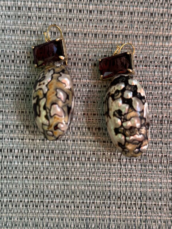 Natural Shell/Crystal Earring/Ms. Turtle