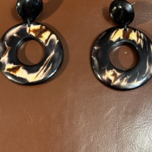 Taguna Nut Post Earrings/Circle O
