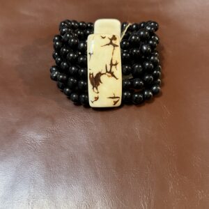 Organic Taguna Nut Stretch Bracelet/Ebony/Ivory
