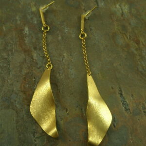 Freeform Golden Dangle Earring/Flag It