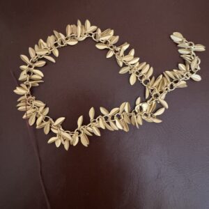 8" Golden Dangle Bracelet/Shimmer Leaves