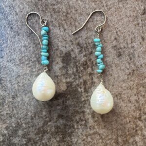 Natural Turquoise/Pearl Dangle Earring/Cowgirl Night Out